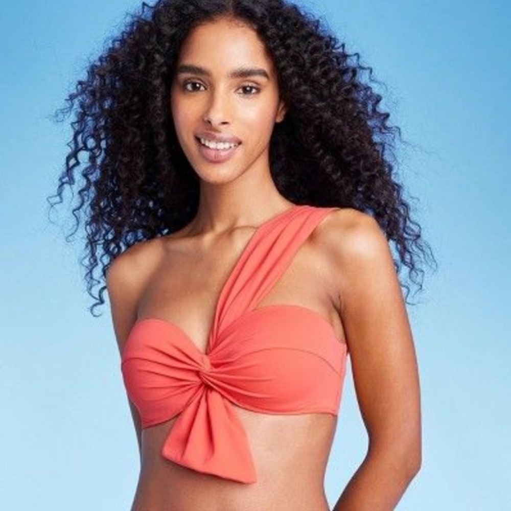 🌴SALE! ONE SHOULDER BIKINI TOP
